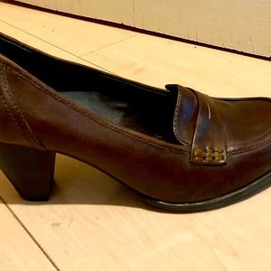 Women’s size 8.5 (EU 9) brown leather Aldo shoes